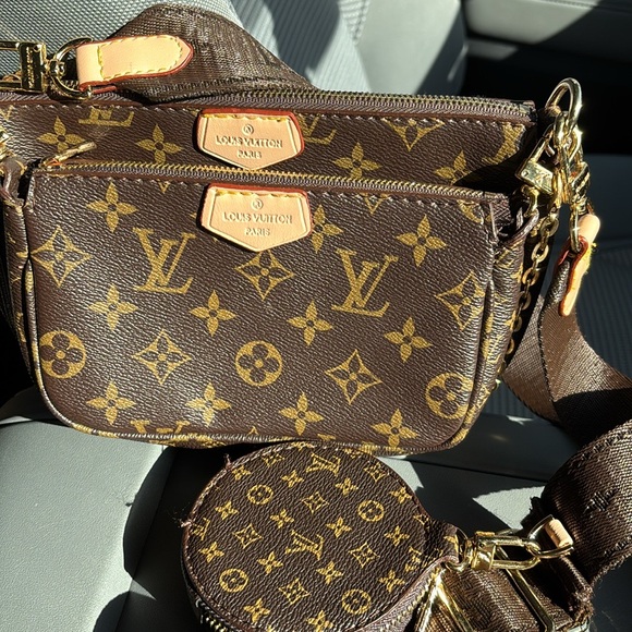 Louis Vuitton Multi Pochette Crossbody Bag - Picture 5 of 9